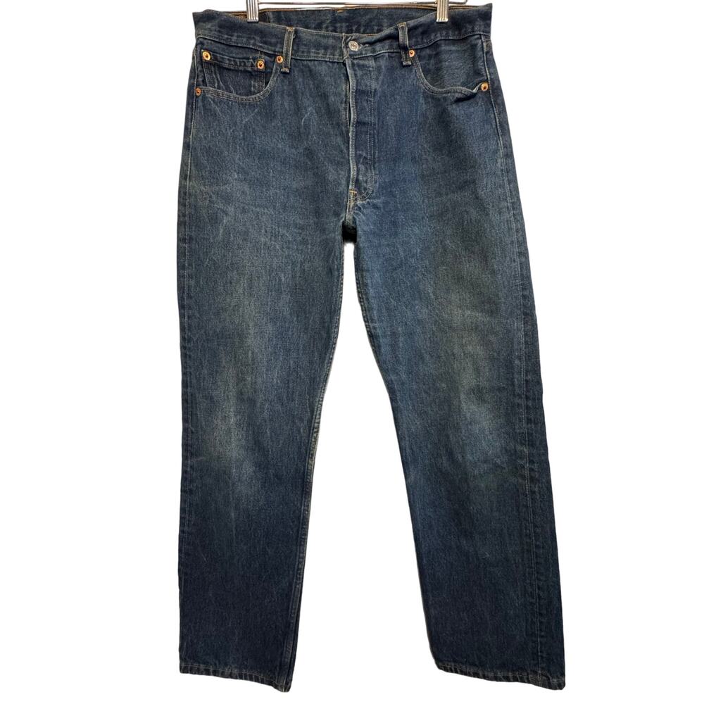 VINTAGE 2000 | 36x32 | Levi's 501 button fly jeans